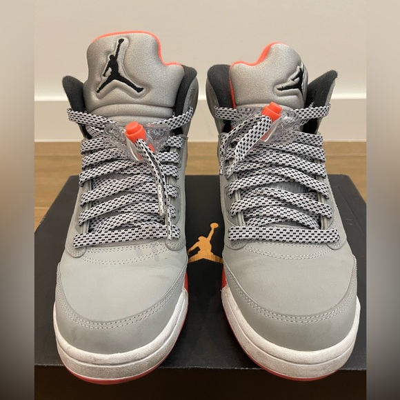 Women’s Air Jordan 5 Retro GG - Picture 2 of 5